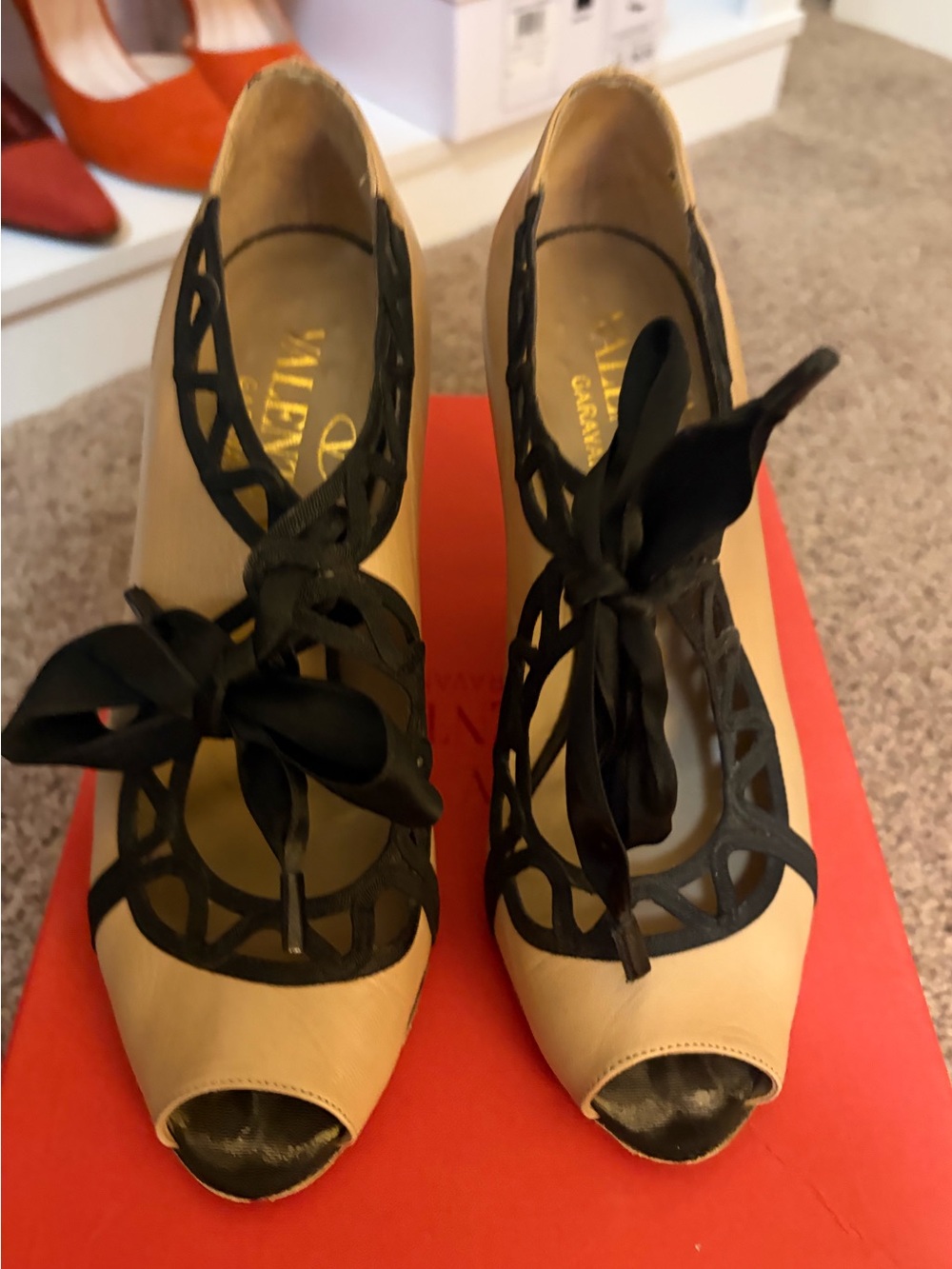 Vtg Valentino Garavani Beige and Black Peep-Toe Bow Pumps- In Original Box